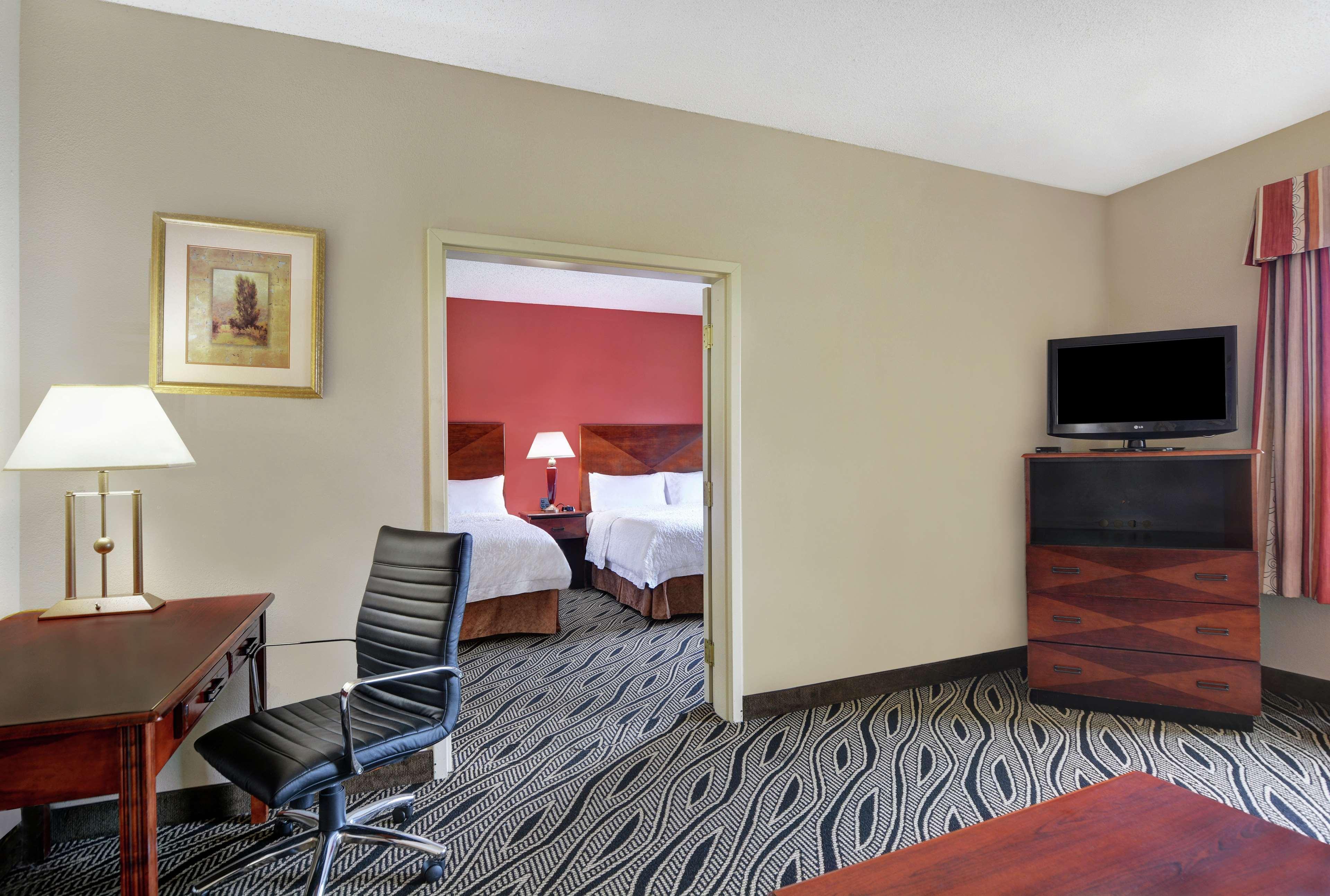Hampton Inn Fayetteville Exterior foto